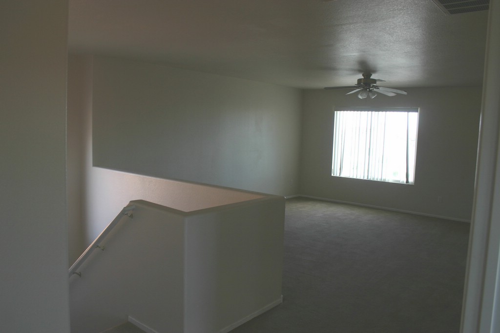 house2-loft.jpg